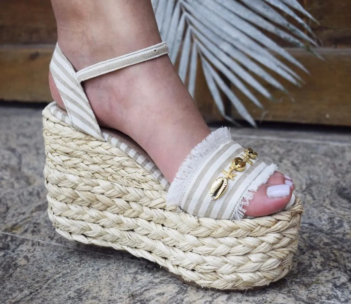 AB Maitea Shoes