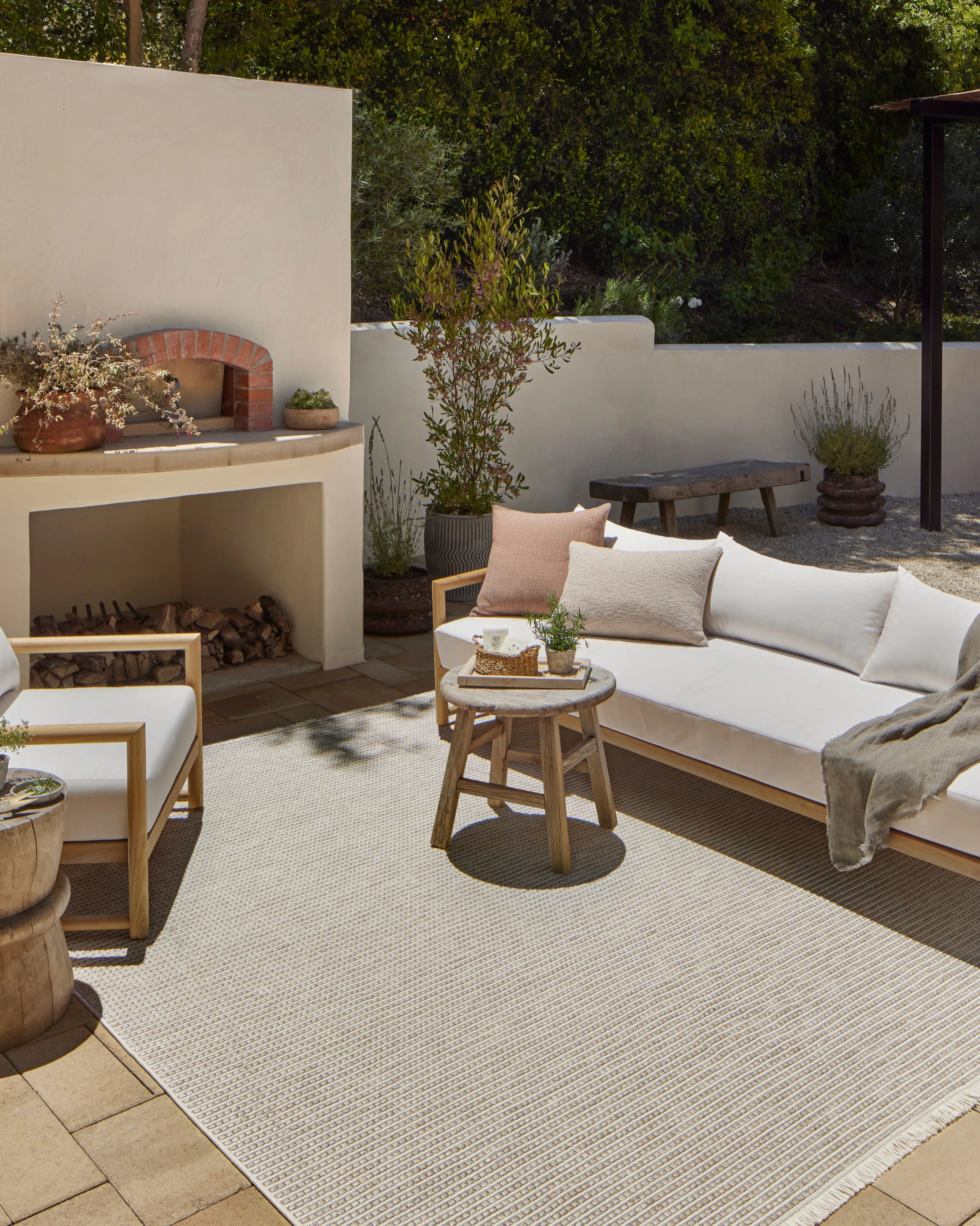 Amber Lewis x Loloi Malibu Ivory / Dove Rug No. 04