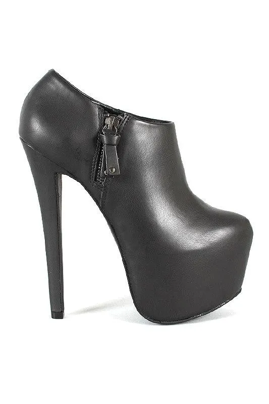 Booties Attitude-$29/pair