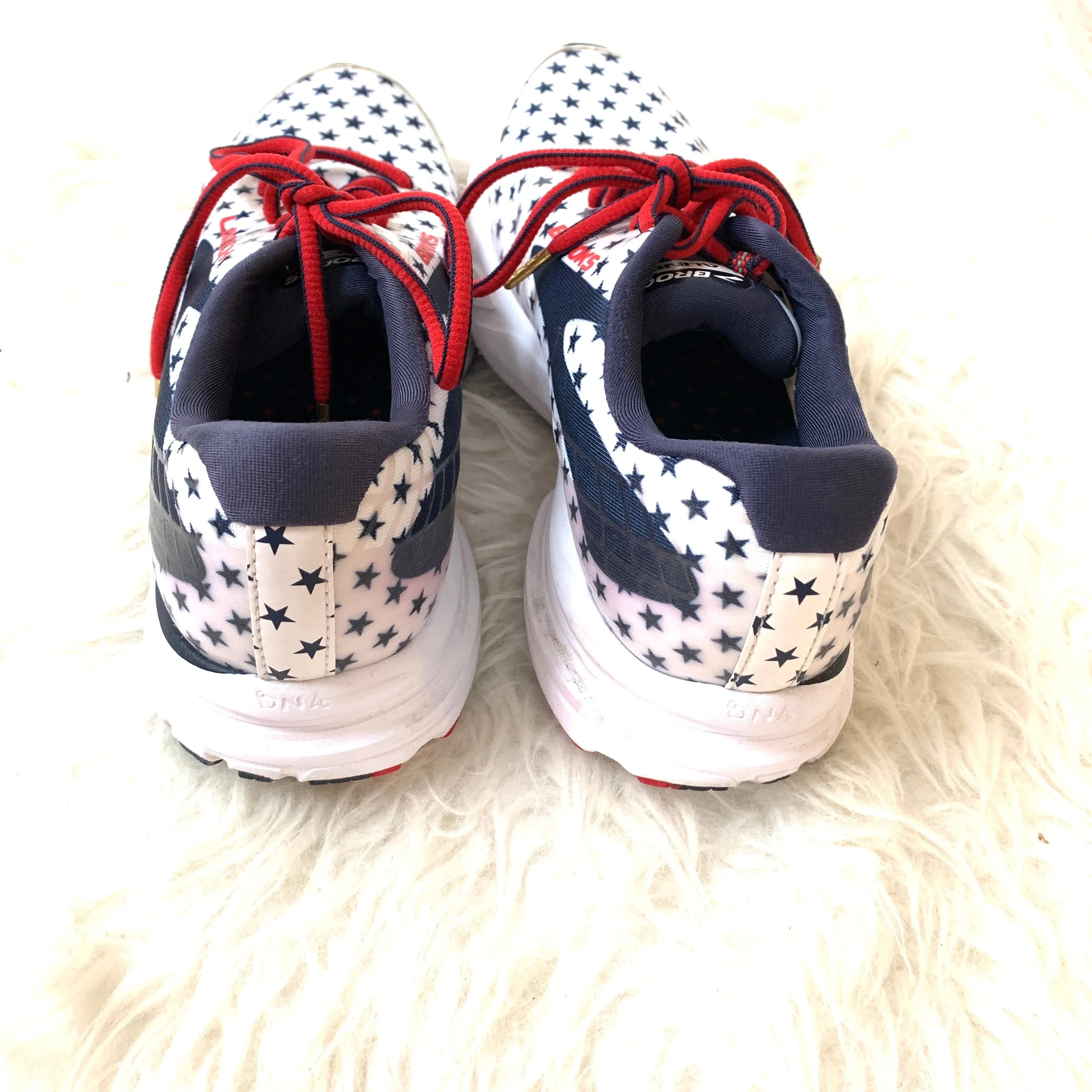 Brooks American Running Sneaker- Size 6.5