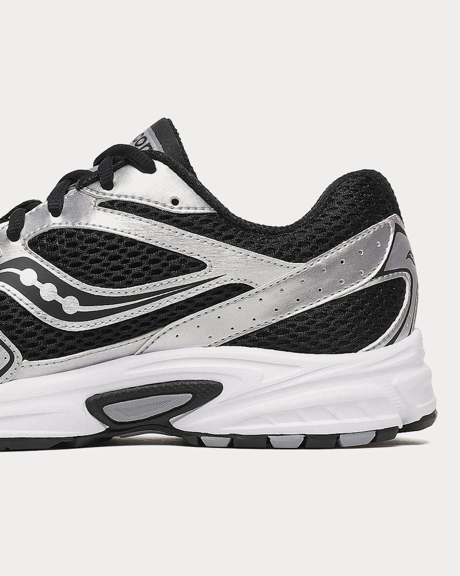 Grid Ride Millennium Black / Silver Low Top Sneakers