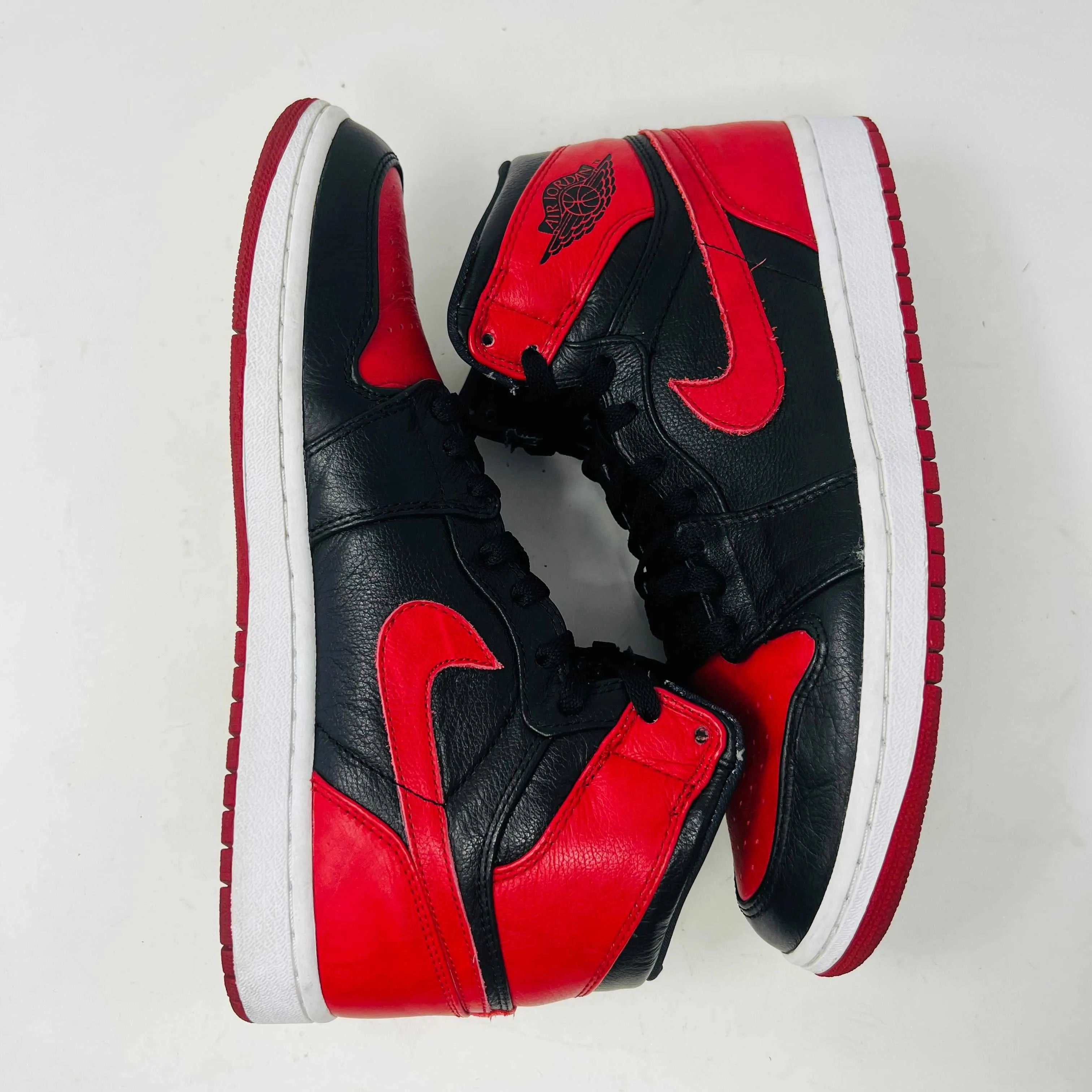 Jordan 1 Retro Banned (B-Grade) (2011)