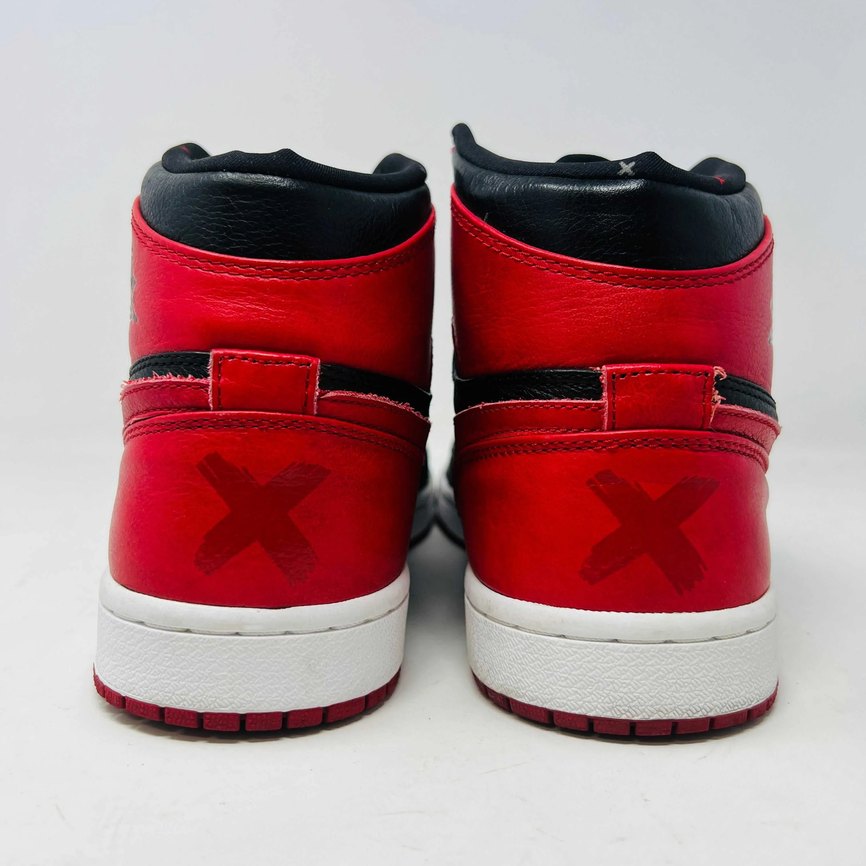 Jordan 1 Retro Banned (B-Grade) (2011)