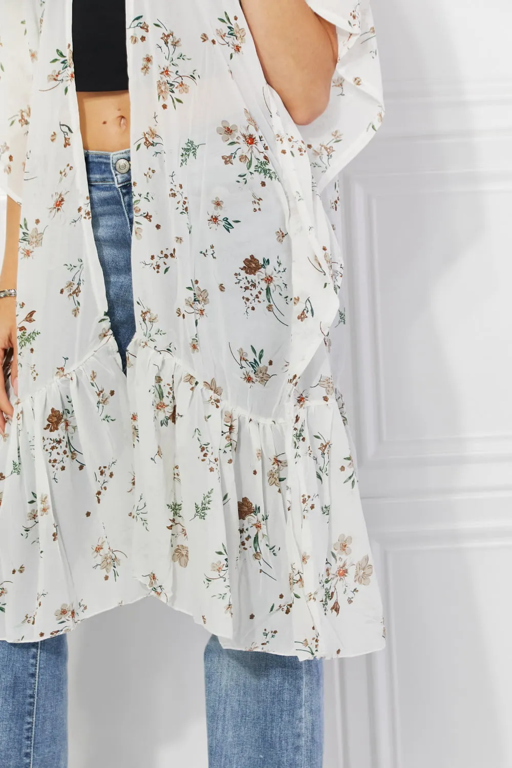 Justin Taylor Meadow of Daisies Floral Kimono - Ships from The USA