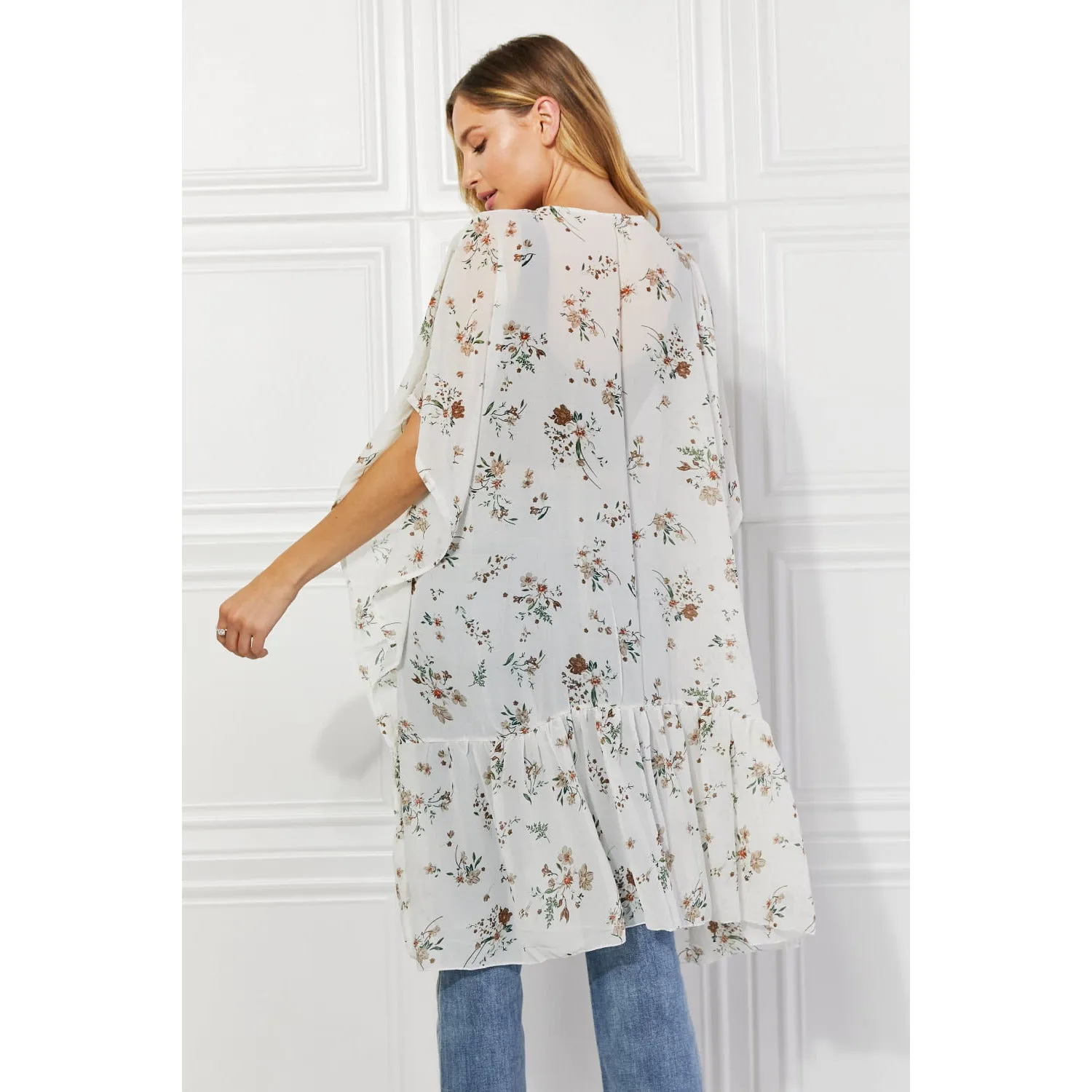 Justin Taylor Meadow of Daisies Floral Kimono