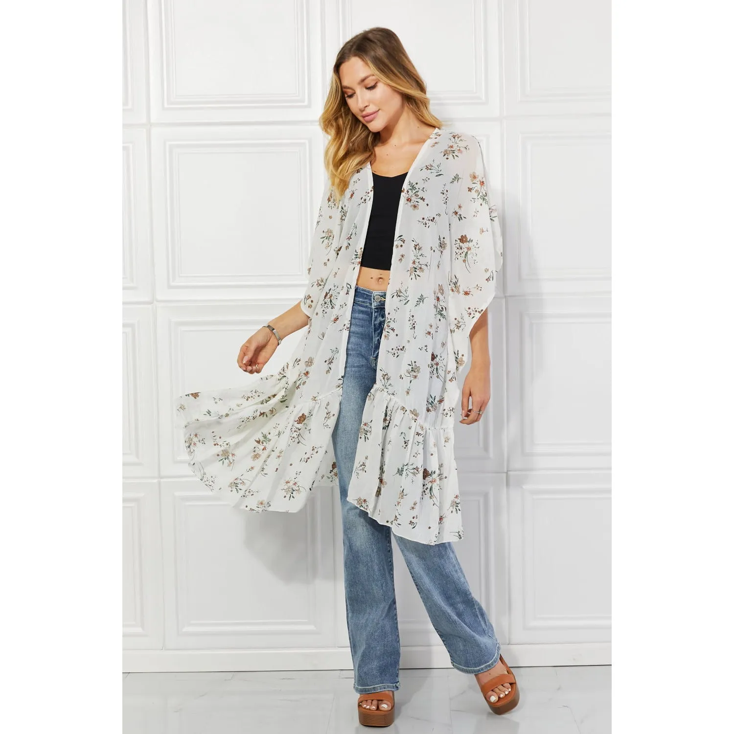 Justin Taylor Meadow of Daisies Floral Kimono