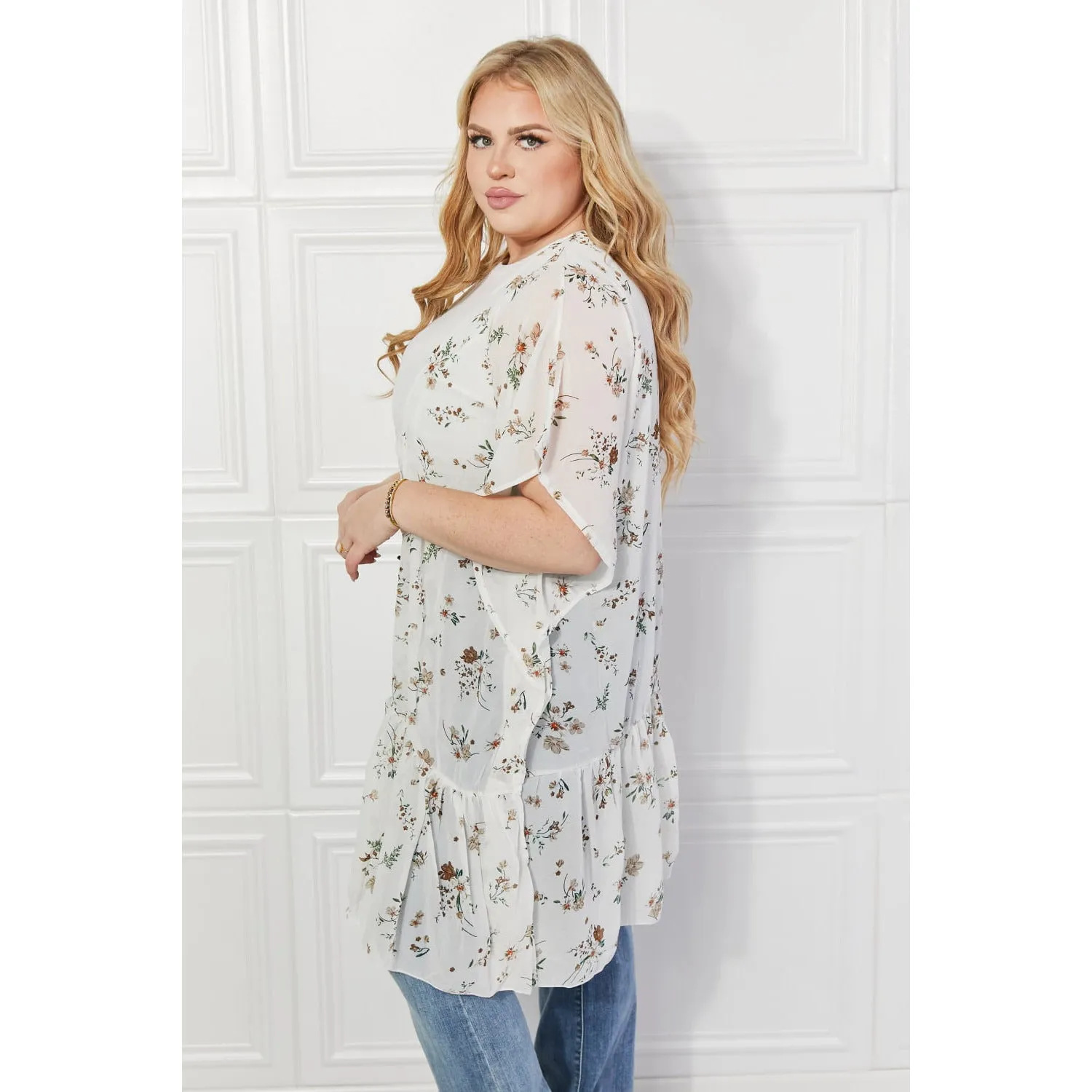Justin Taylor Meadow of Daisies Floral Kimono