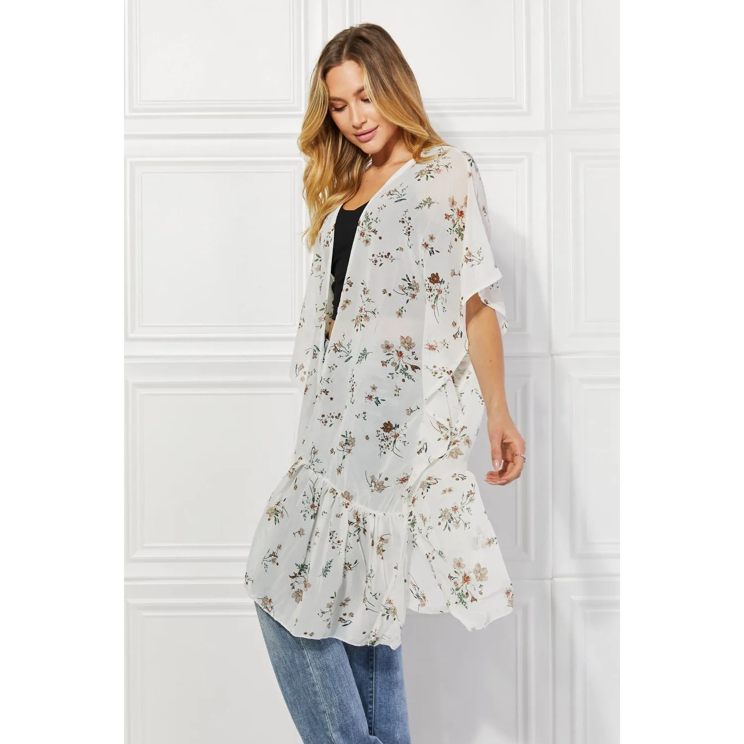 Justin Taylor Meadow of Daisies Floral Kimono