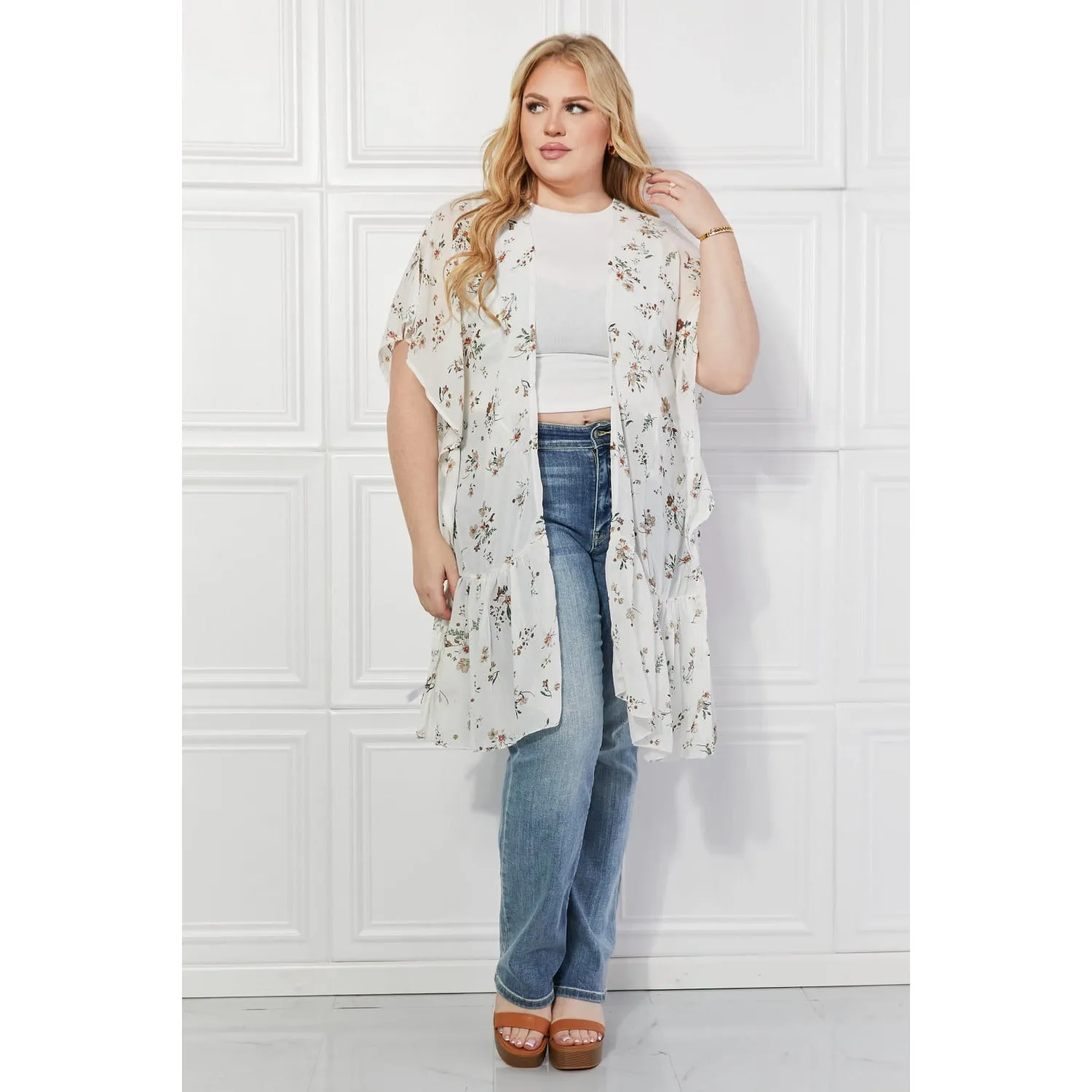 Justin Taylor Meadow of Daisies Floral Kimono
