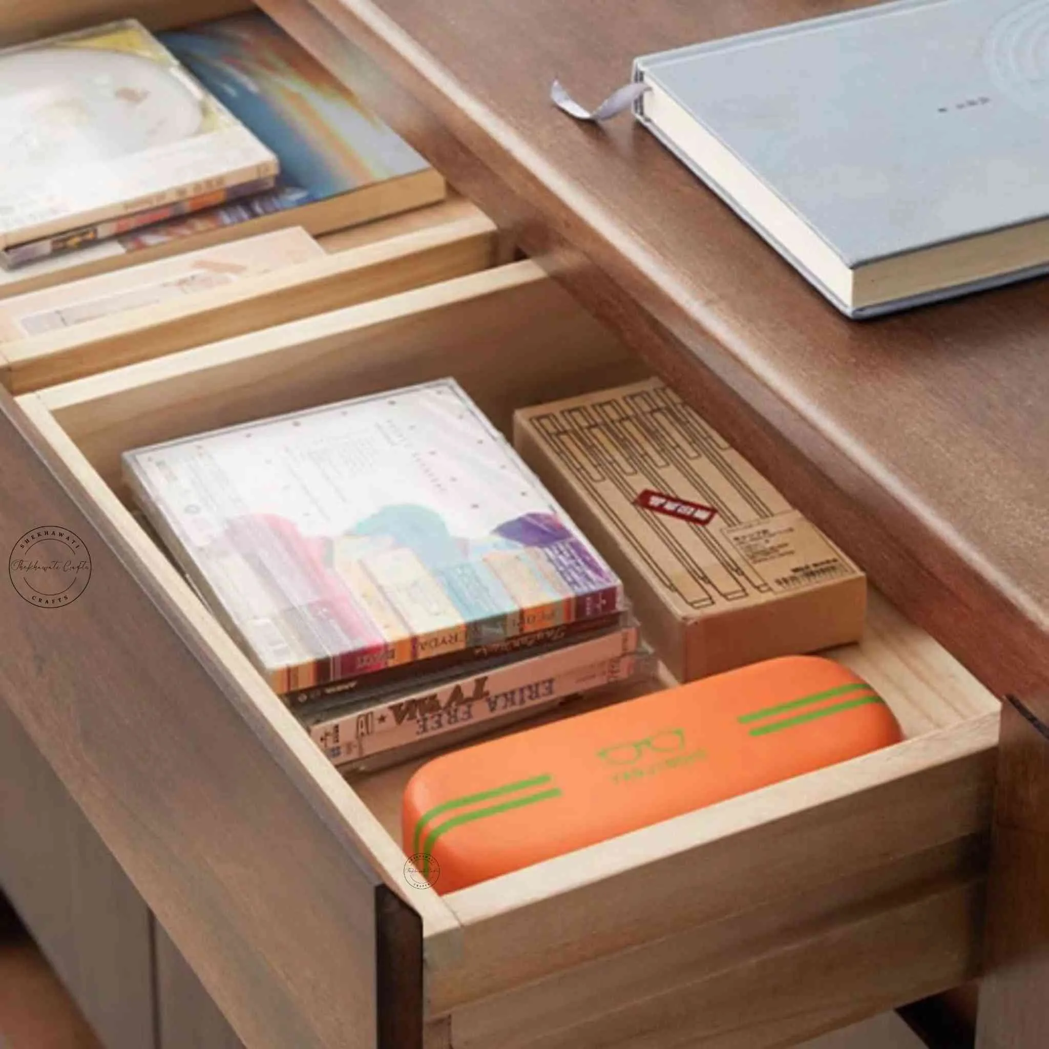 Lirra Shoe Rack