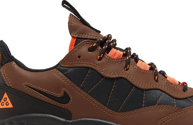 Nike ACG Air Mada 'Bison' Sneakers, Brown