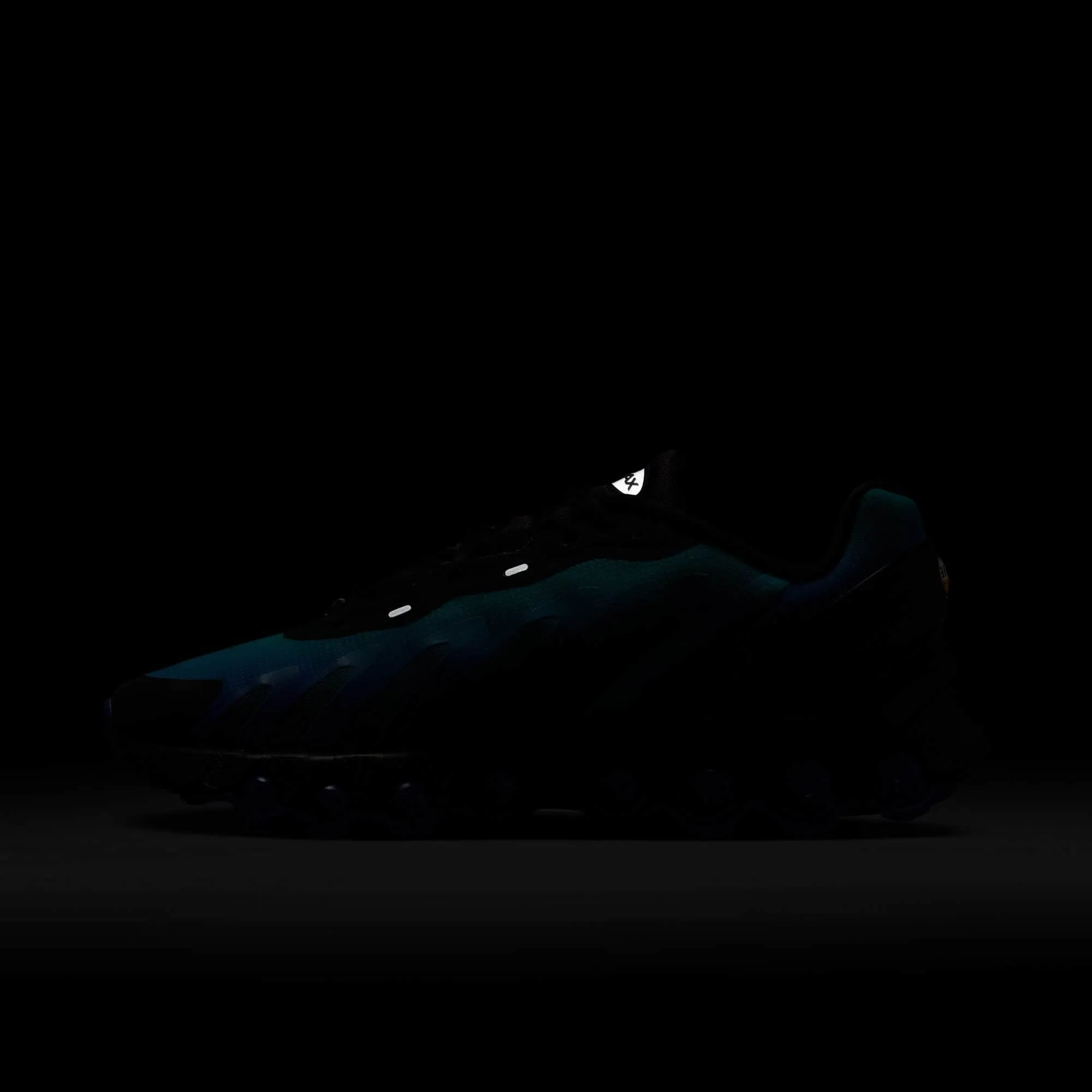 Nike Air Max Dn8 "Aqua" - Men's