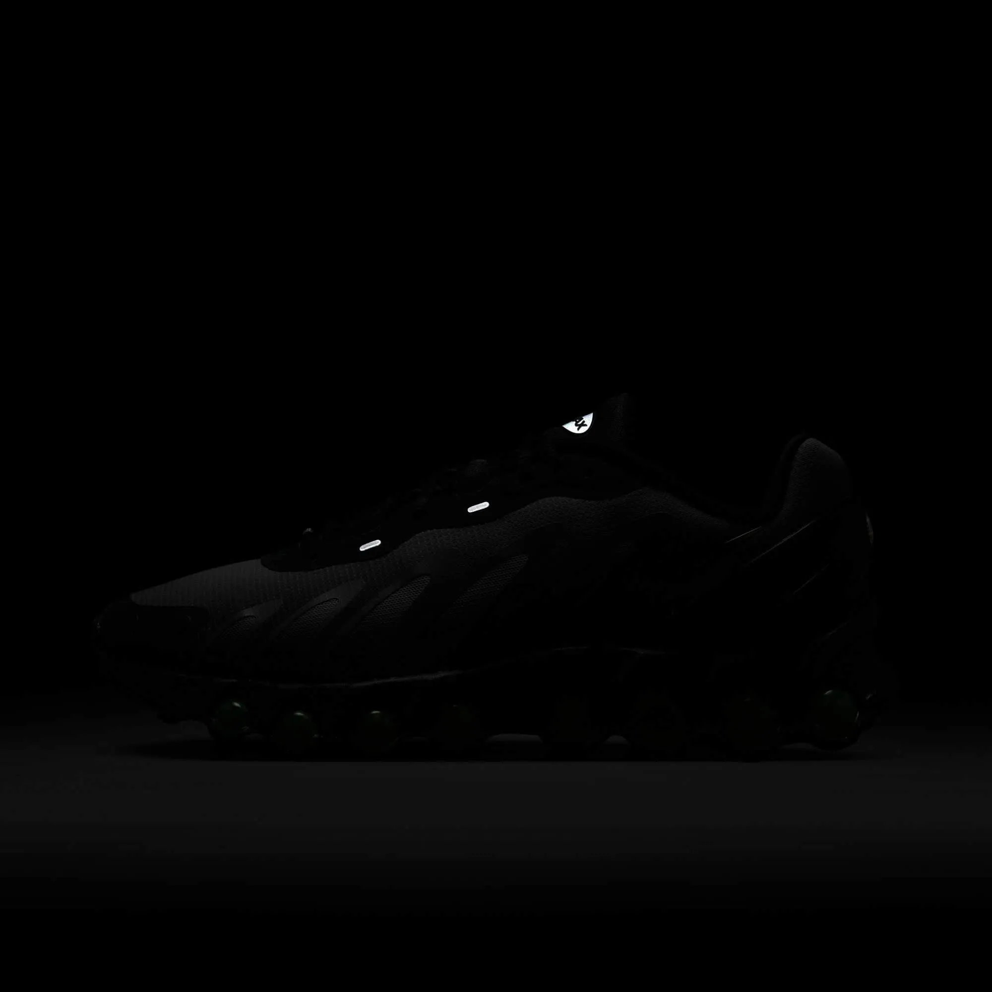 Nike Air Max Dn8 "Black Volt" - Men's