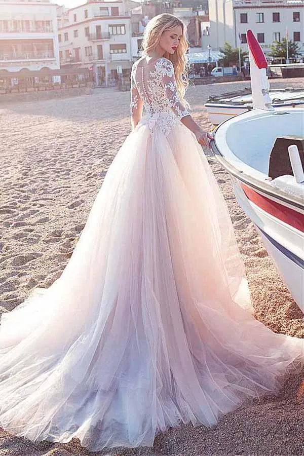 Tulle Scoop Neckline  A-line Wedding Dress With Lace Appliques WD188