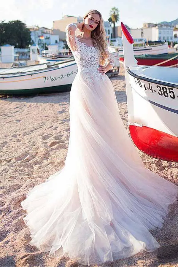 Tulle Scoop Neckline  A-line Wedding Dress With Lace Appliques WD188