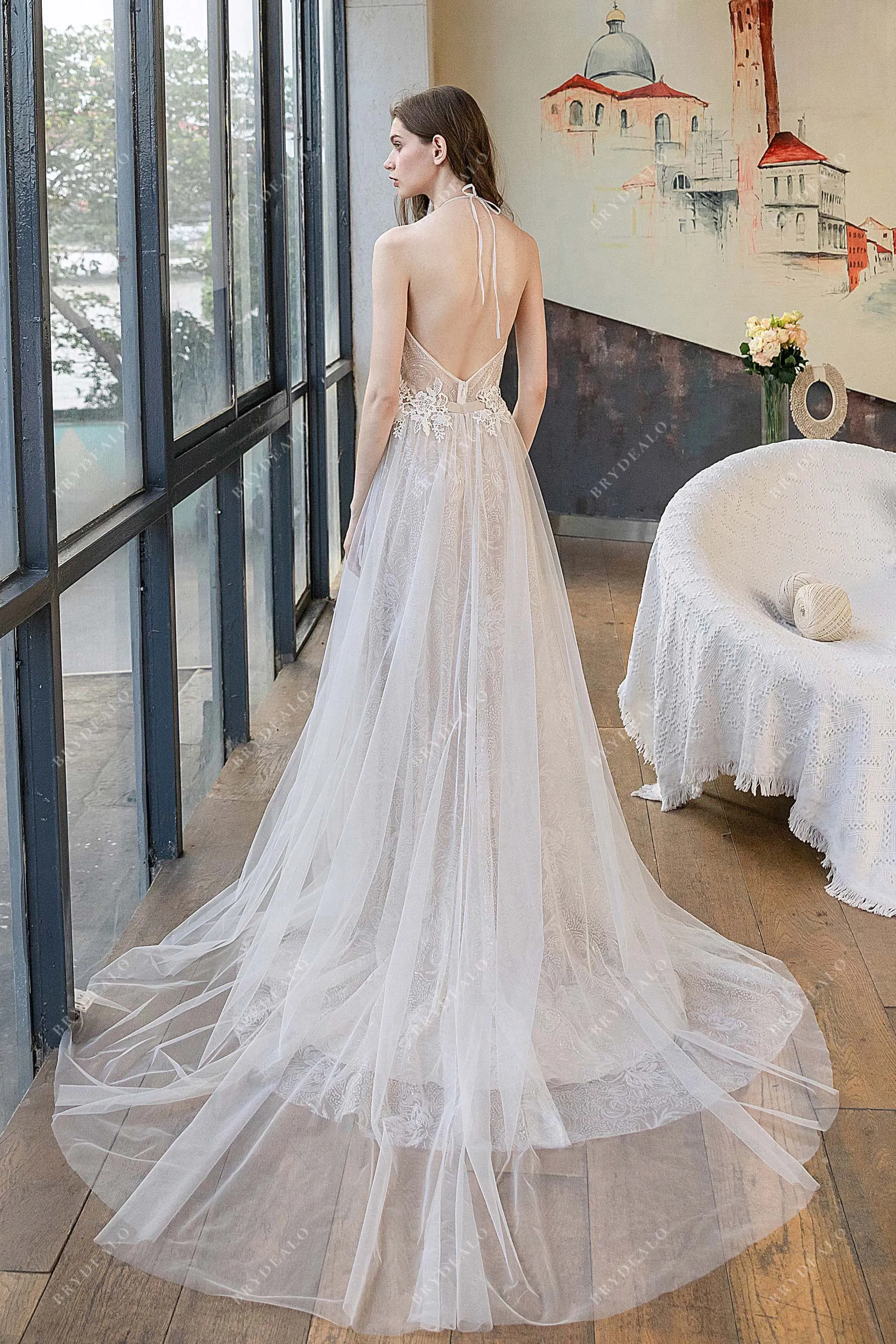 Twinkling Dreamy Halter Neck Lace Designer Nude Beach Wedding Dress