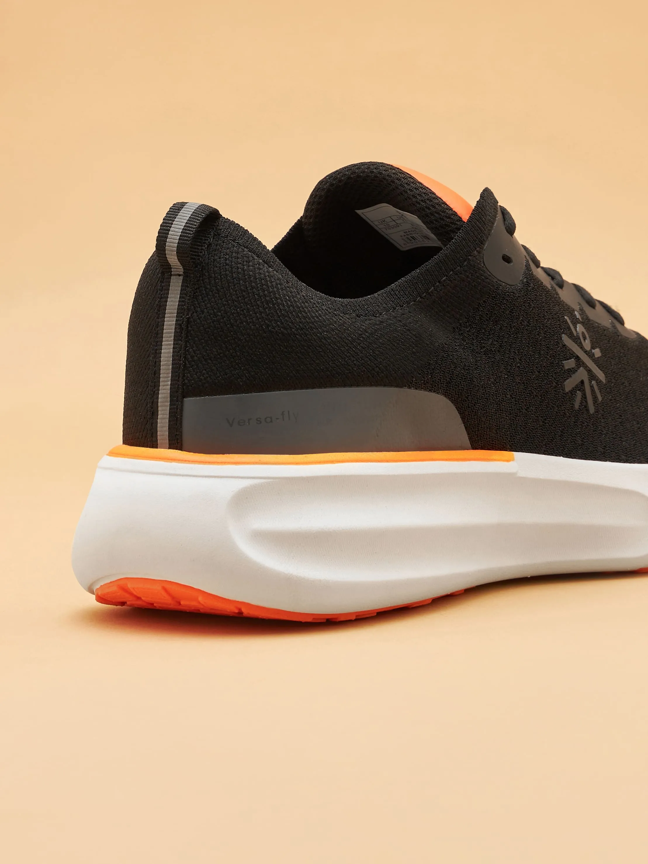 Versa Fly Men Running Shoes - Black/Orange