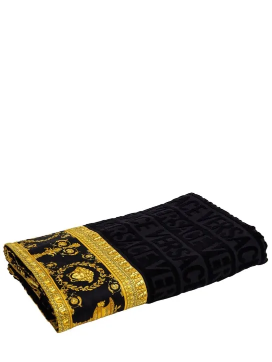Versace   Barocco &amp; Robe printed beach towel 