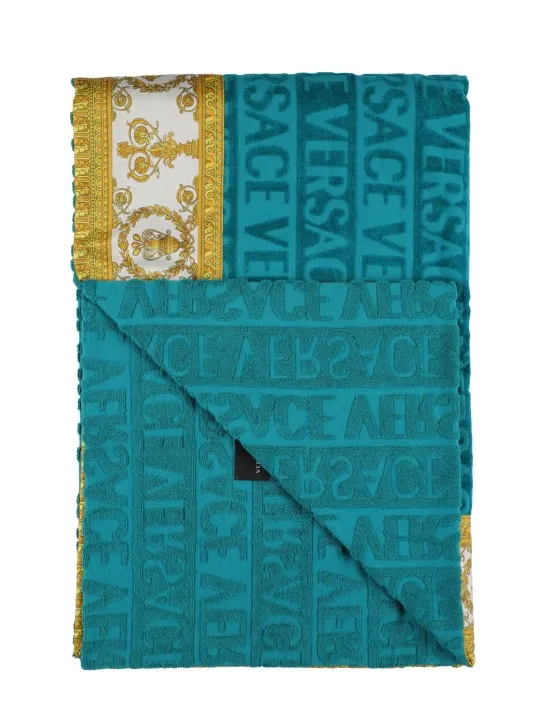 Versace   Barocco &amp; Robe printed beach towel 