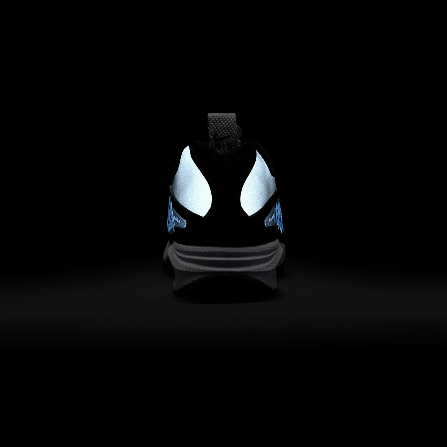 W NIKE AIR MAX SNDR RFL