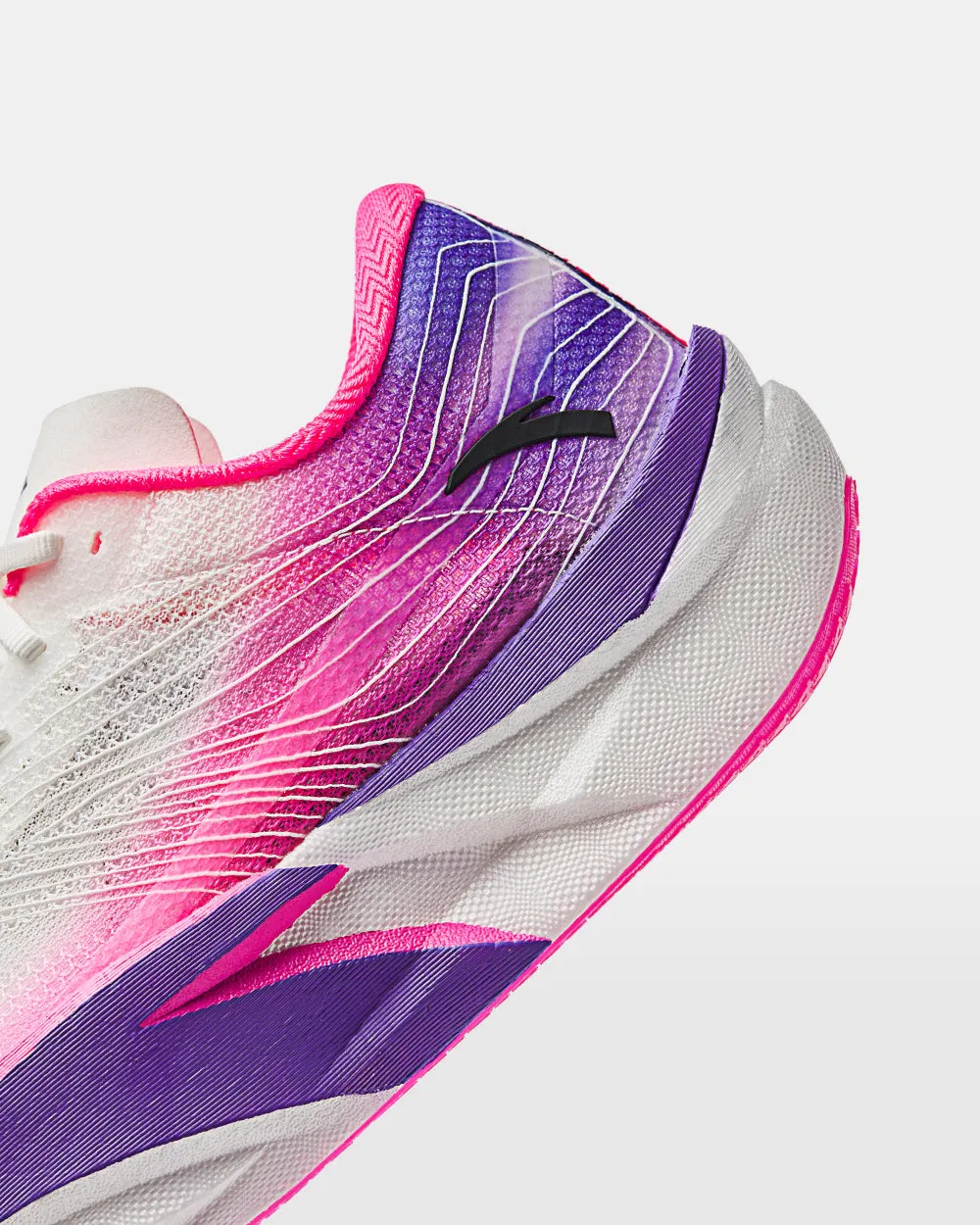 Women's ANTA C202 6